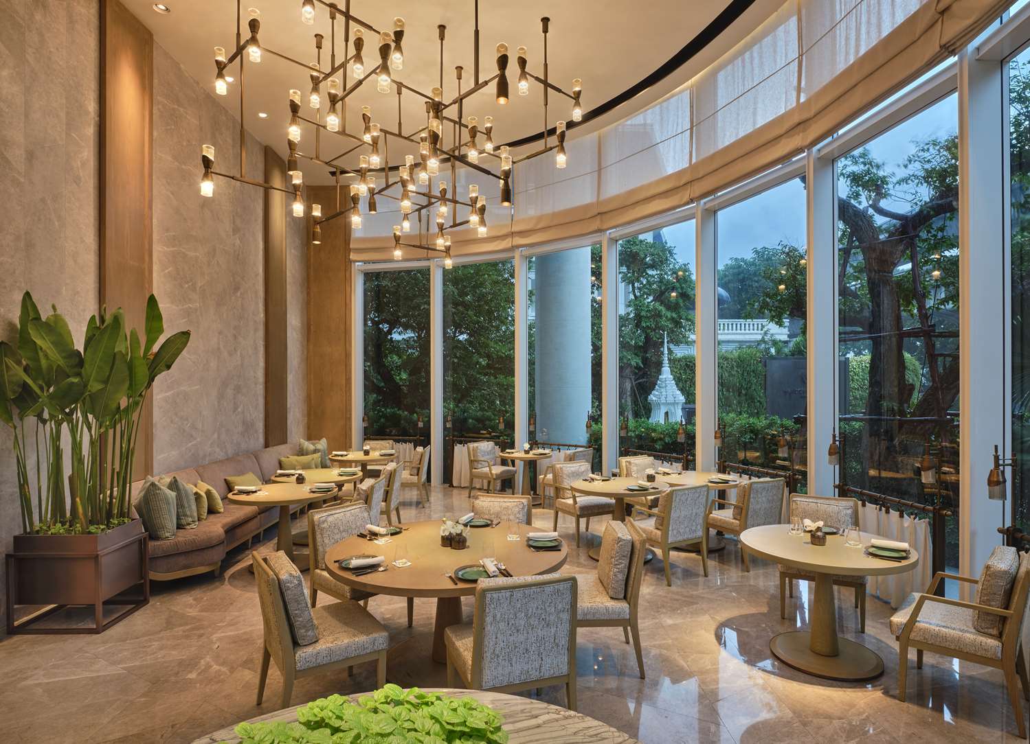 Фото Waldorf Astoria Bangkok