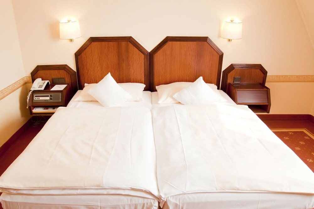 Фото Hotel Landgut Horn