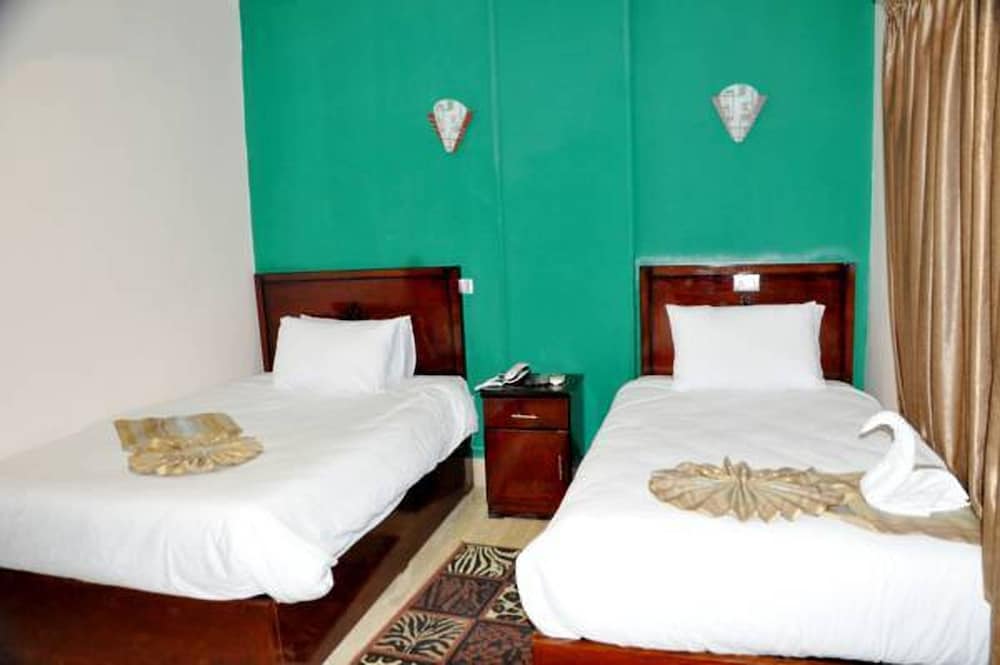 Фото Cairo Hotel