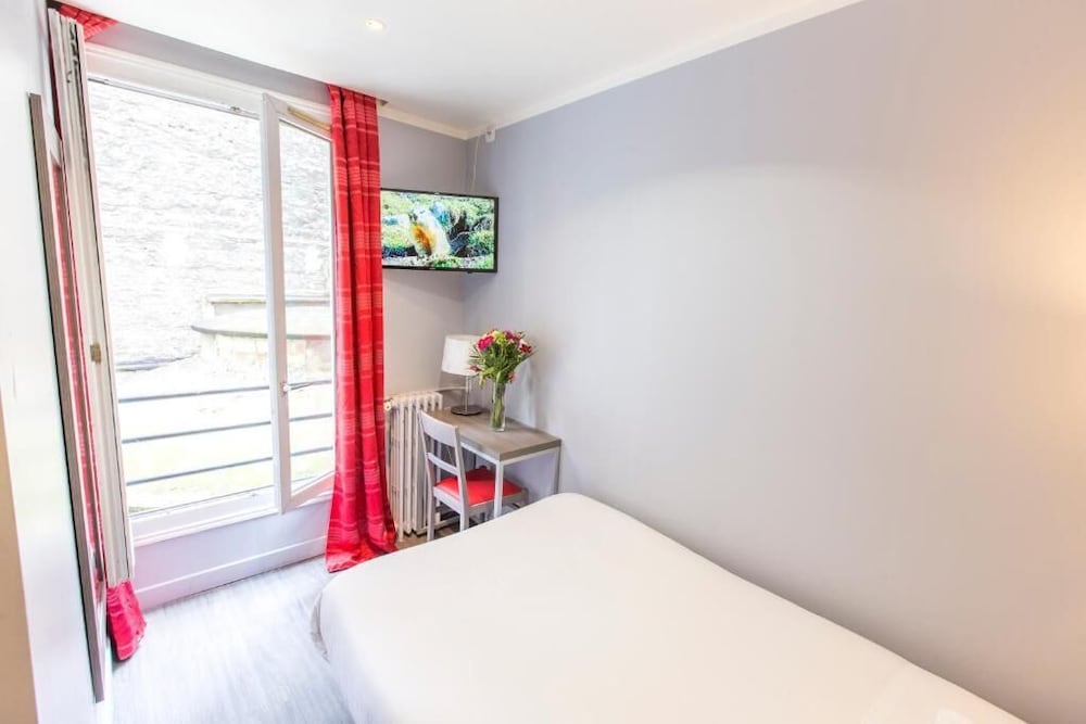 Фото Hipotel Paris Père Lachaise République