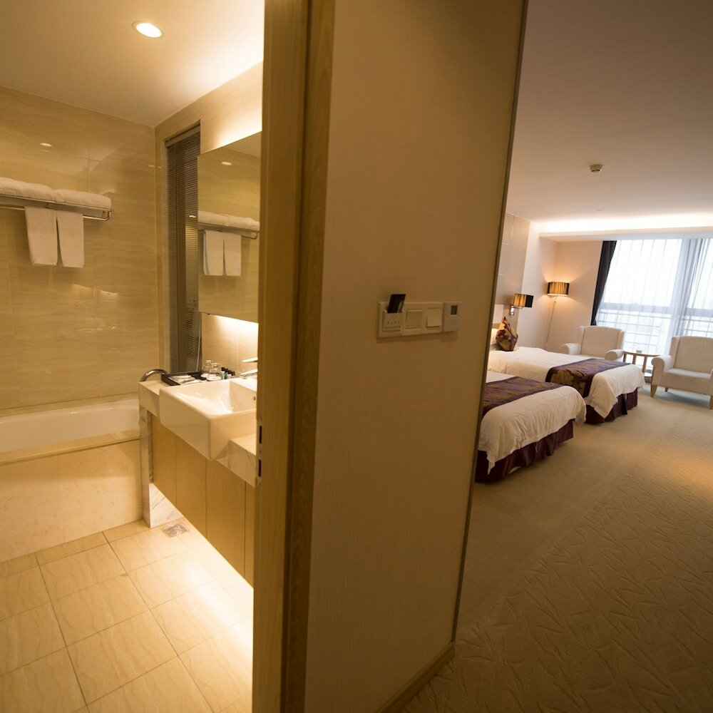 Фото Suzhou Sun Plaza Hotel