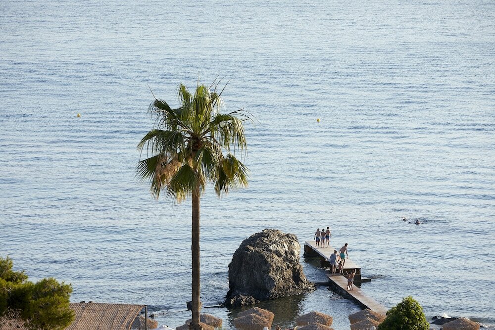 Фото Отель Ever Eden Beach Resort