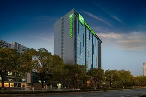 Гостиница Holiday Inn Hangzhou CBD