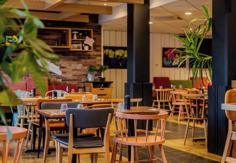 Фото B&B HOTEL Lille Roubaix Centre Grand-Place