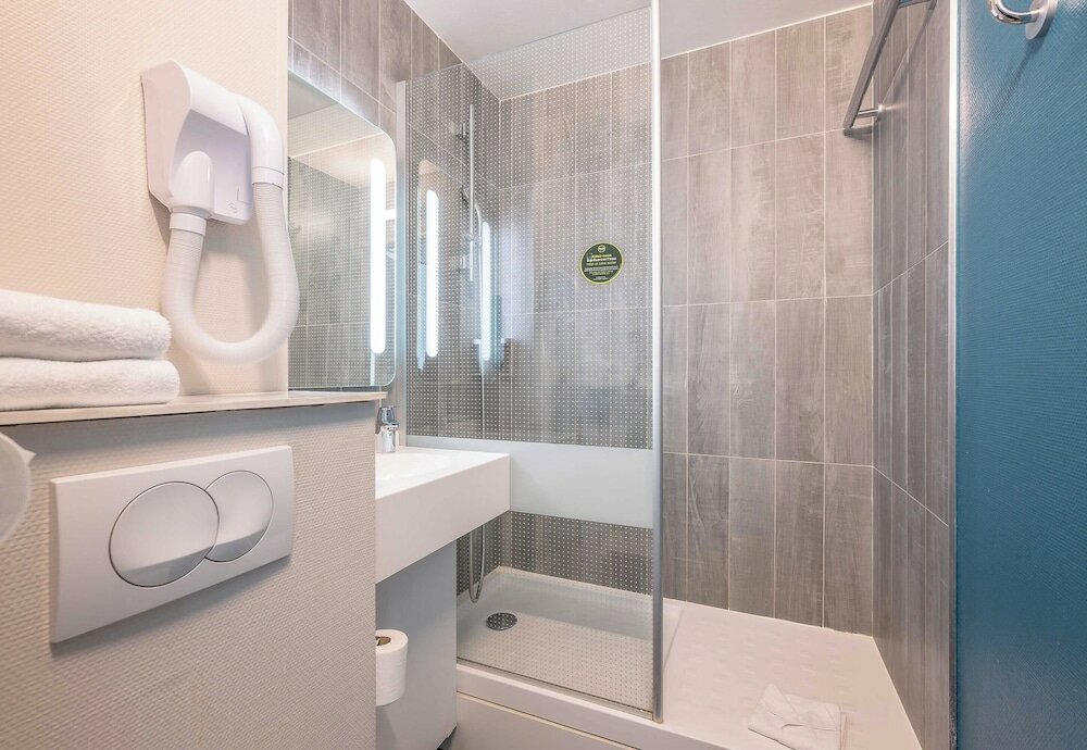 Фото B&b Hotel Bordeaux Mérignac Cadera Aéroport