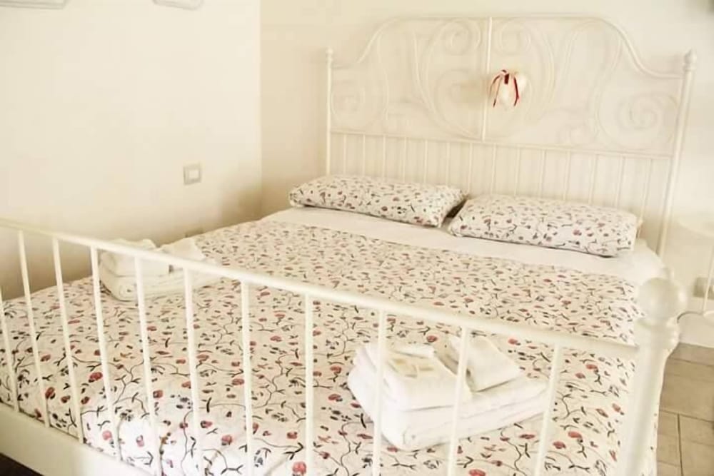 Фото Bed and Breakfast Karen House