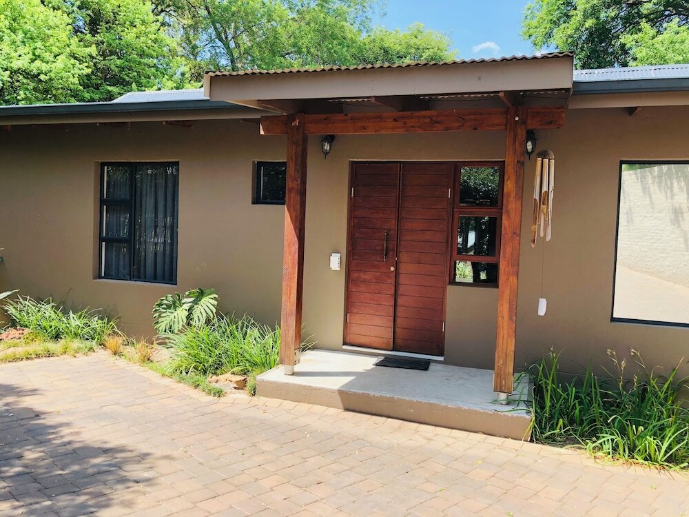 Фото Sand River Guest House