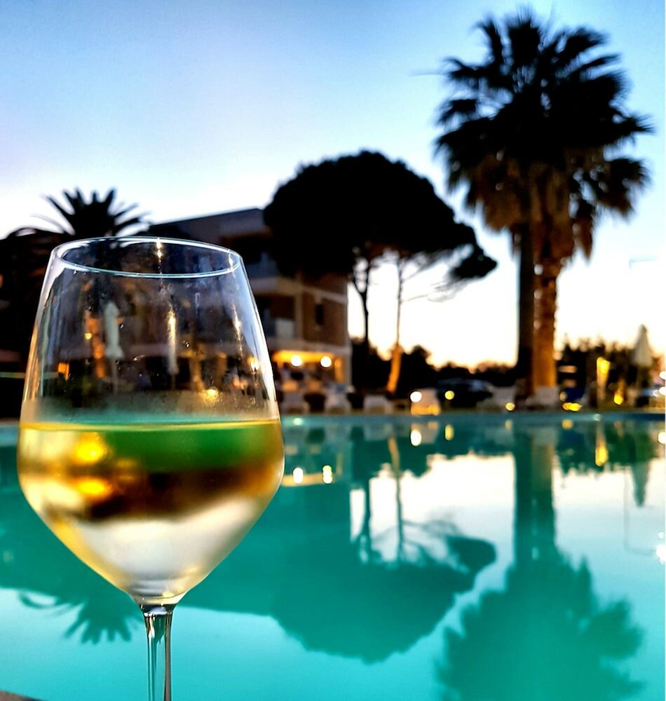 Фото Elysion Hotel