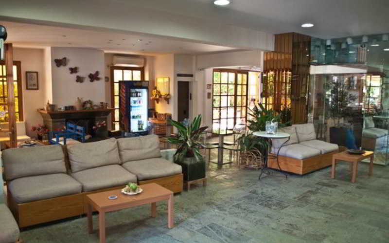 Фото Stefanakis Apartments