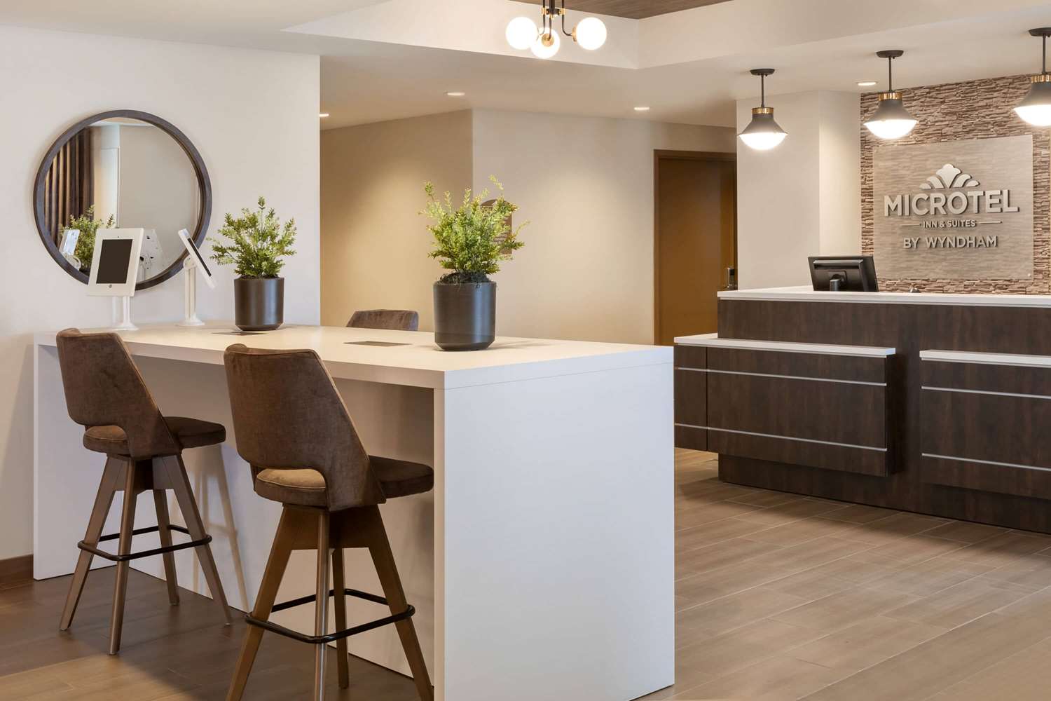 Фото Microtel Inn & Suites by Wyndham Lloydminster