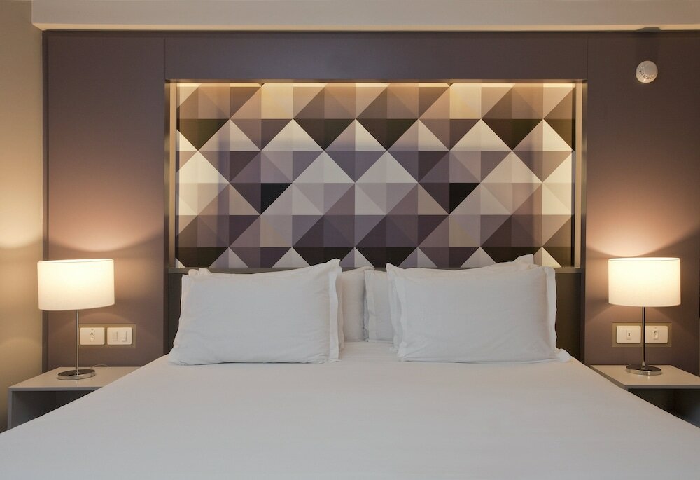 Фото Nh Curitiba The Five