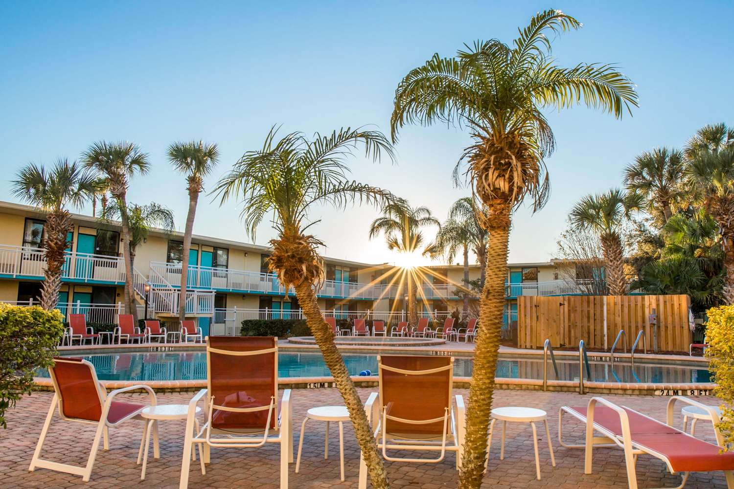 Фото Orlando International Airport Hotel