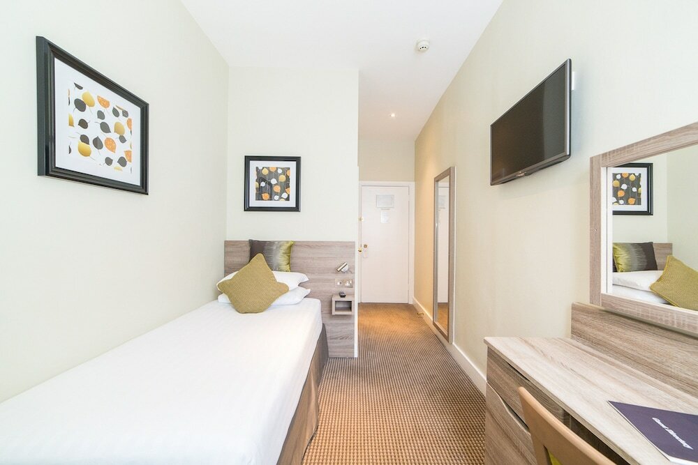 Фото Phoenix Hotel