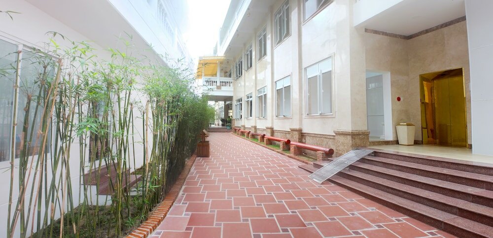 Фото Lotus Garden Resort