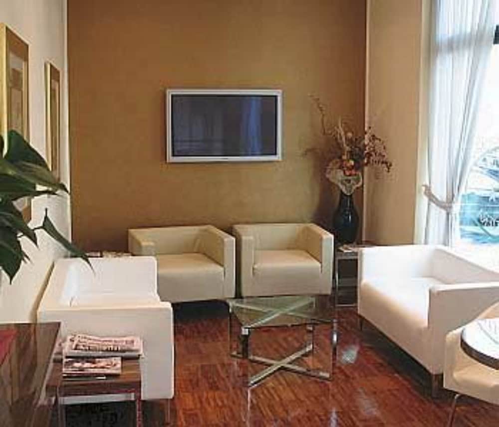 Фото Hotel Campion