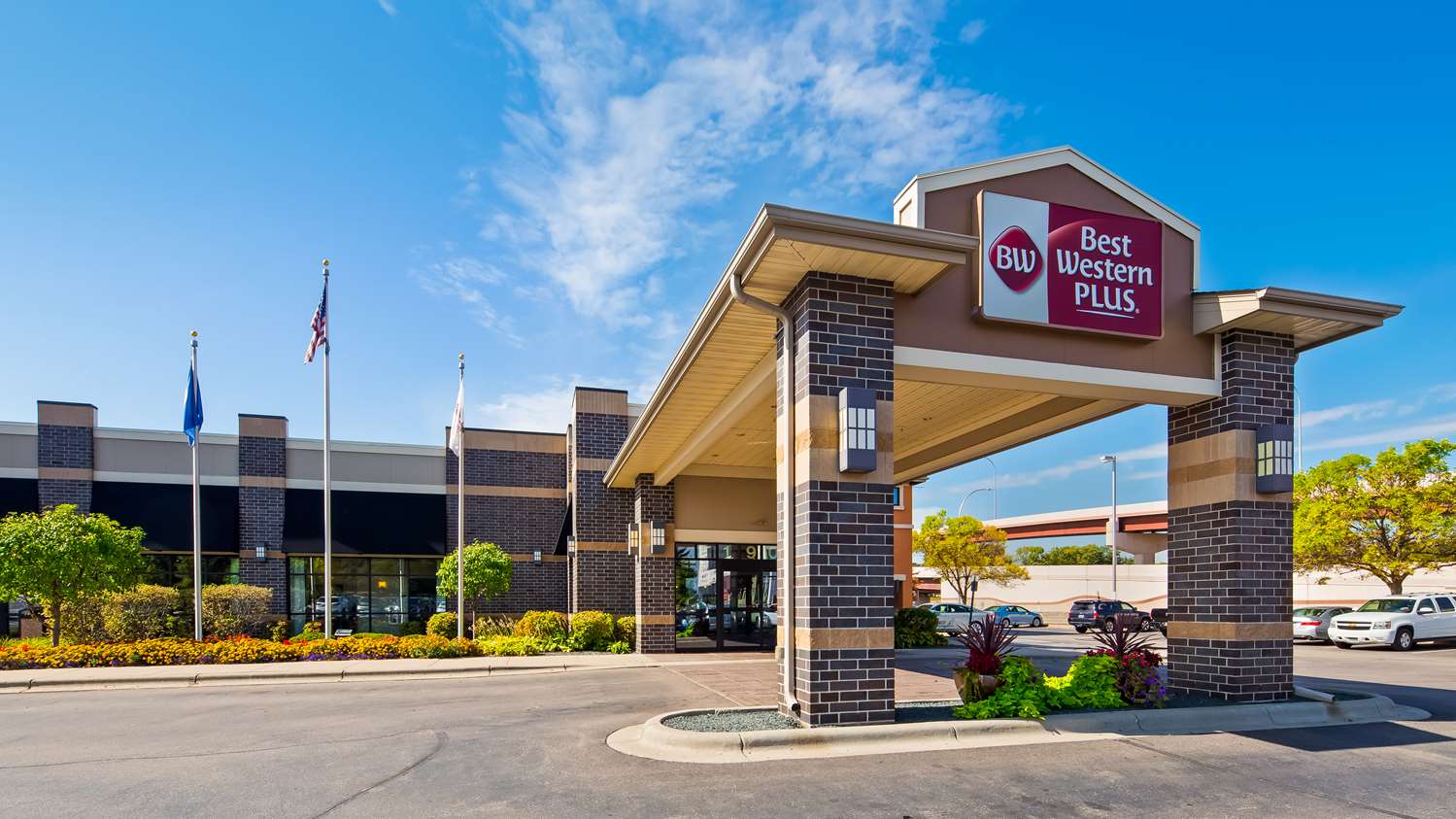 Фото Best Western Plus Bloomington Hotel