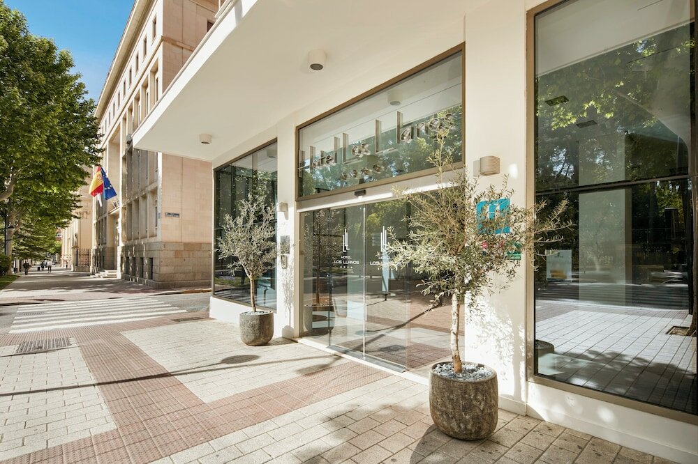 Фото Hotel Sercotel Los Llanos