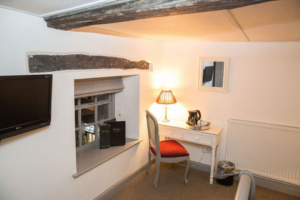 Фото The Manor House