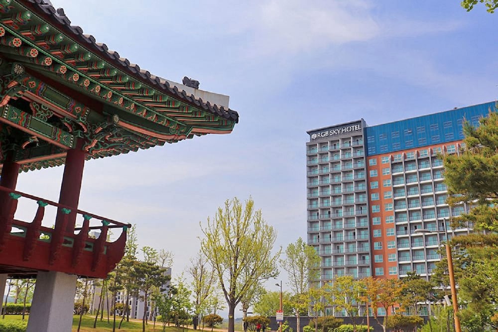 Фото отеля 2