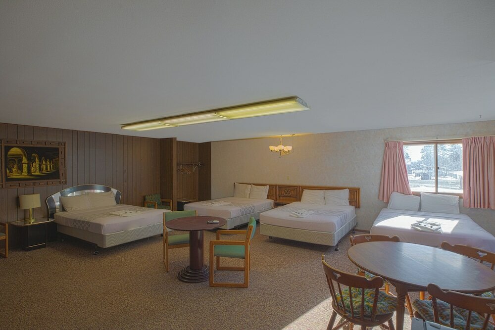 Фото Love Hotels Tomahawk by Oyo at Lake Mohawksin Wi