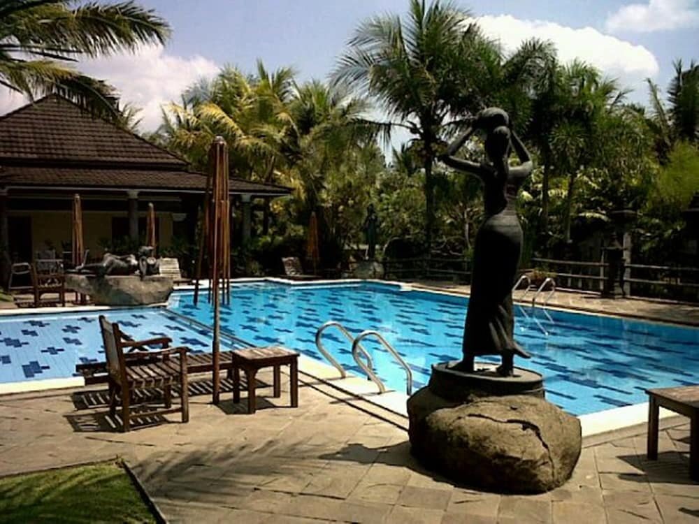 Hotel The Oxalis Regency Hotel Magelang, Magelang, photo