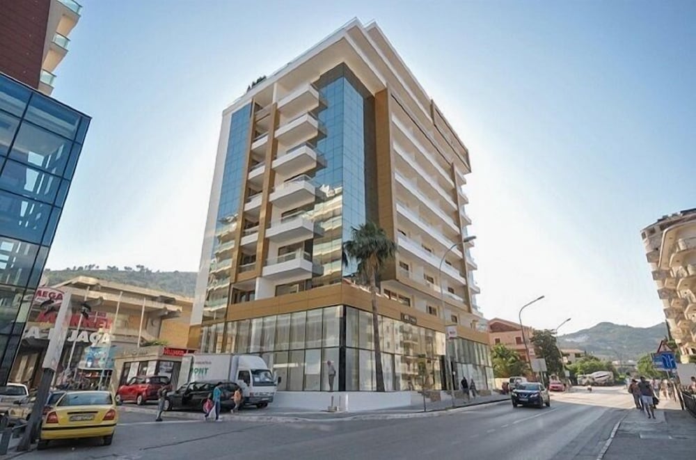 Фото Orange Lux Apartments