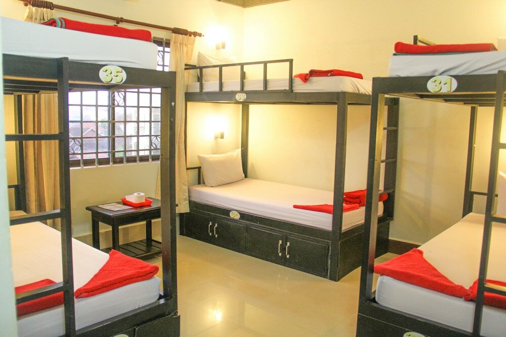 Фото Tropical Breeze Guesthouse