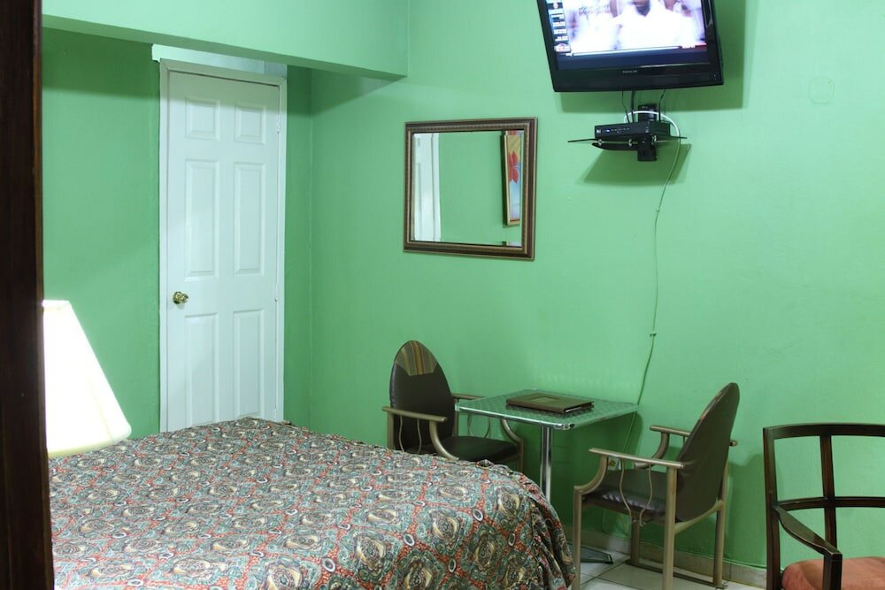 Фото La Maison Hotel