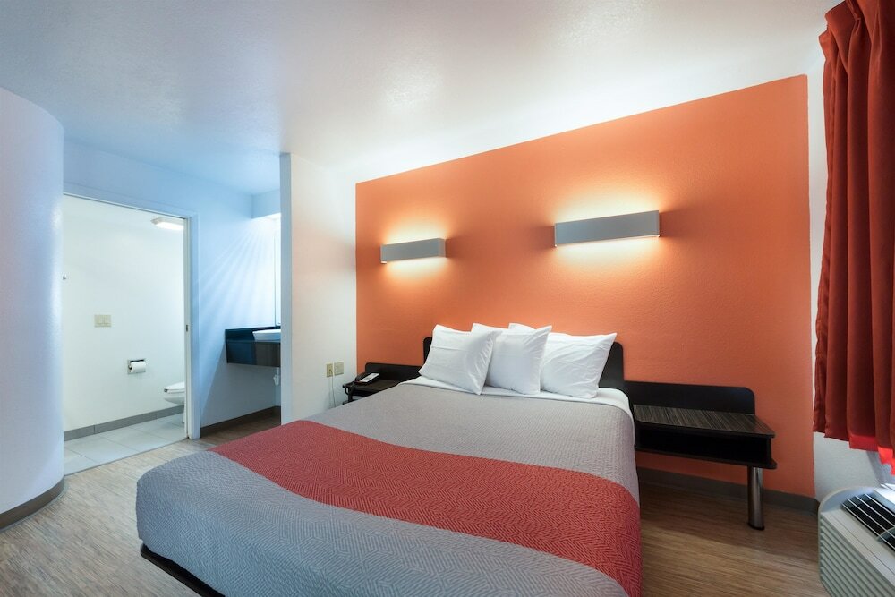 Фото Motel 6 Dallas, Tx - Northeast