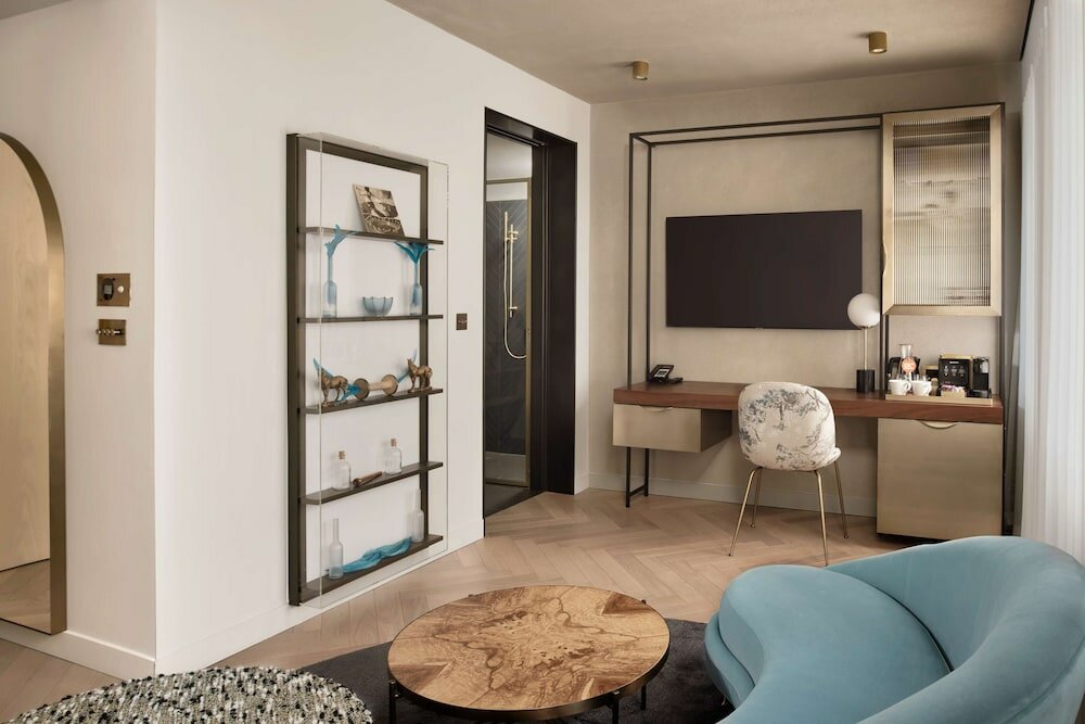 Фото Canopy by Hilton London City