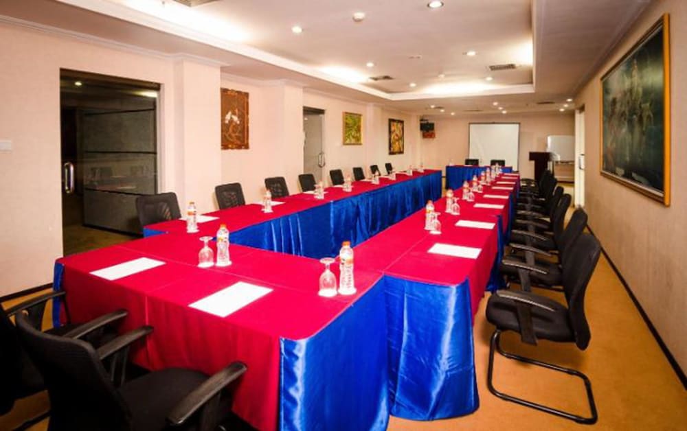 Фото Bali Paradise City Hotel