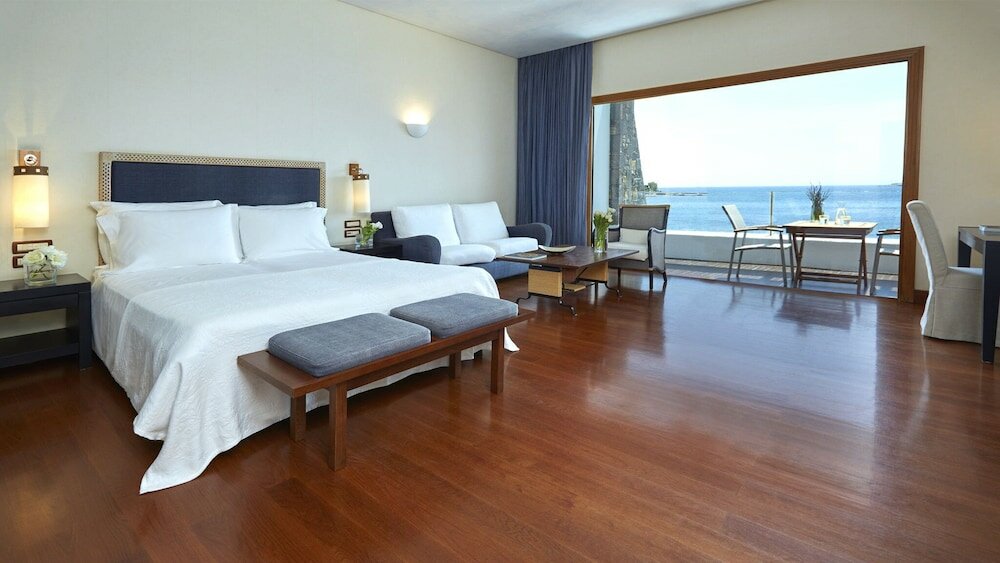 Фото Grand Resort Lagonissi Athens