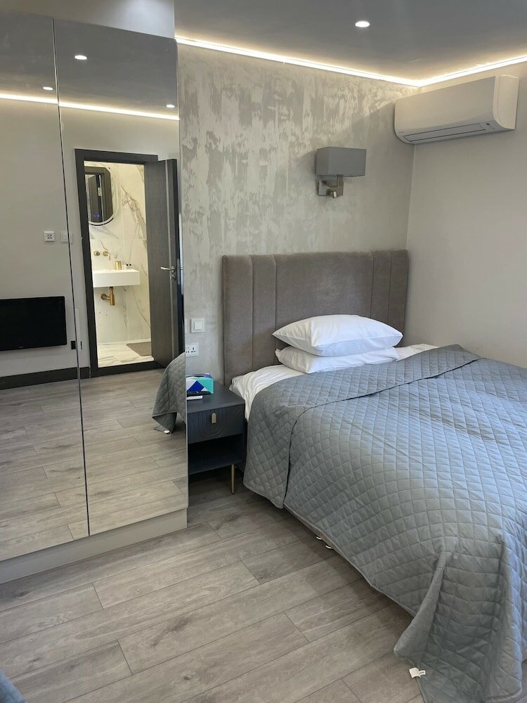 Фото Park Avenue Hotel