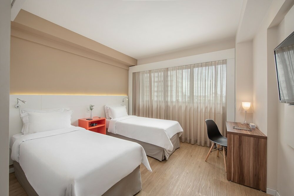 Фото Intercity Curitiba Centro Cívico