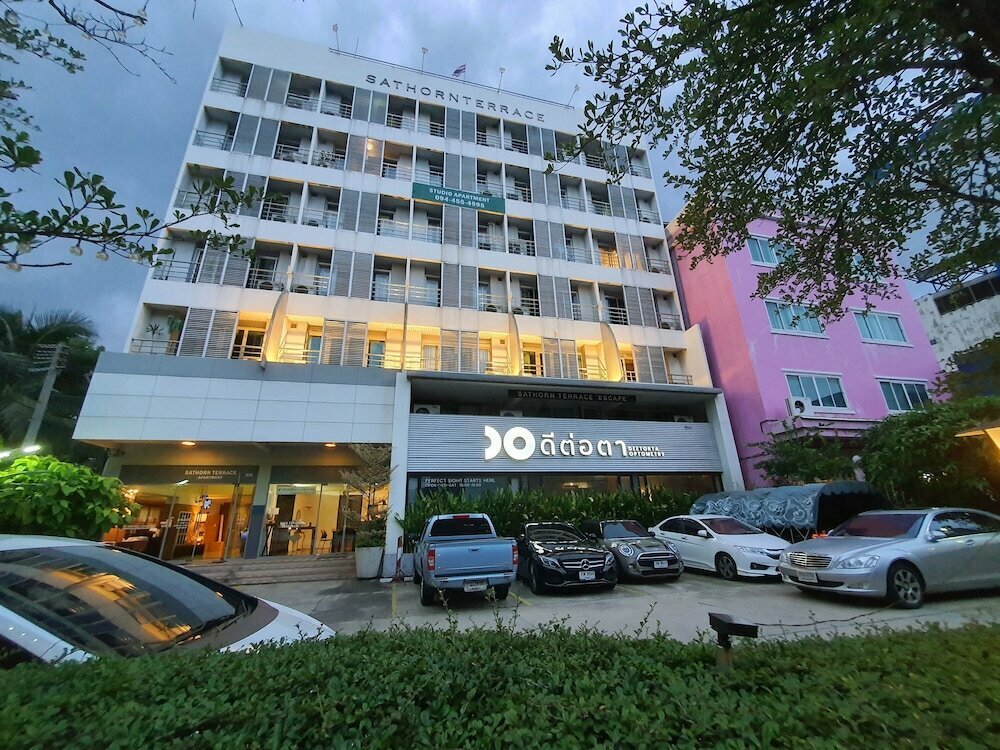 Hotel Sathorn Terrace Apartment, Bangkok, photo