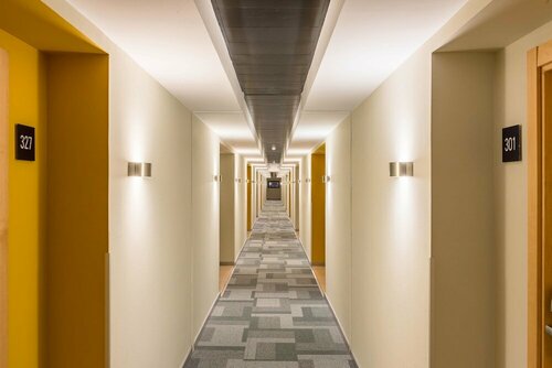 Внешний вид отеля Hotel Zentral Ave в Сарагосе, фото 5