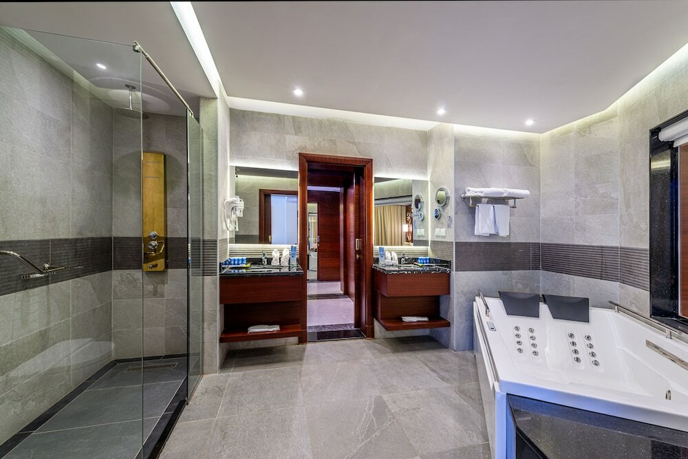 Фото Blue Diamond Hotel