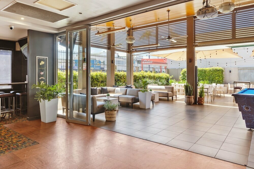 Hotel O'Shea's Royal Hotel, Queensland, photo