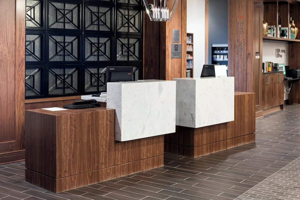 Фото Courtyard by Marriott Richmond Downtown