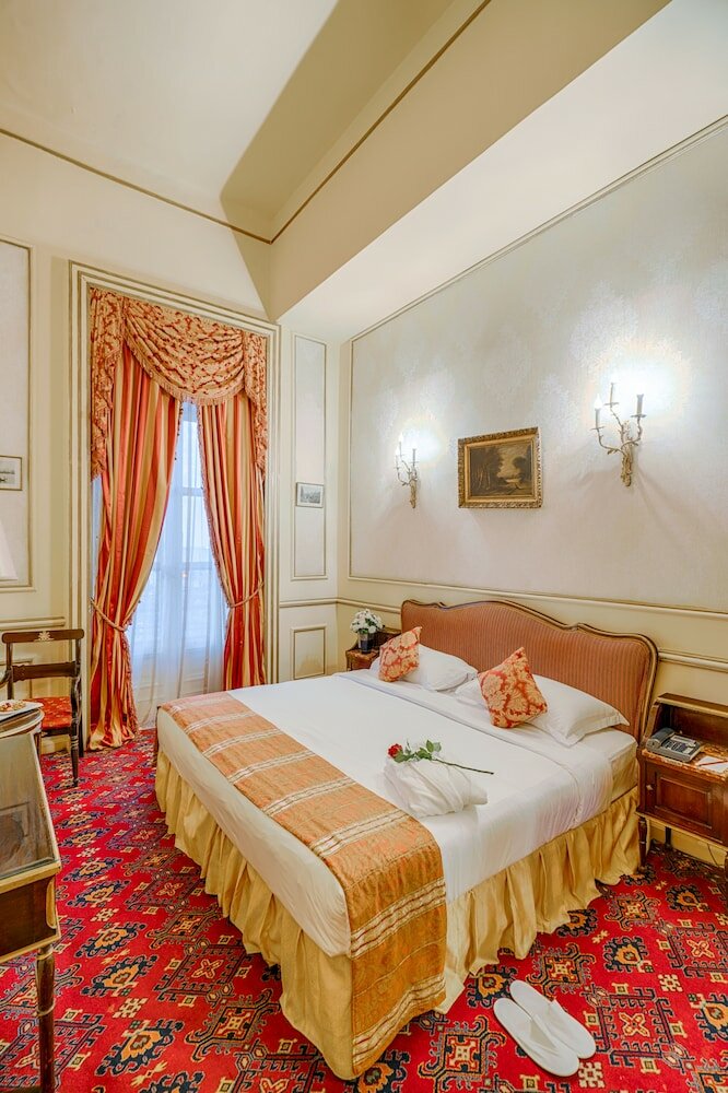 Фото Paradise Inn Le Metropole Hotel