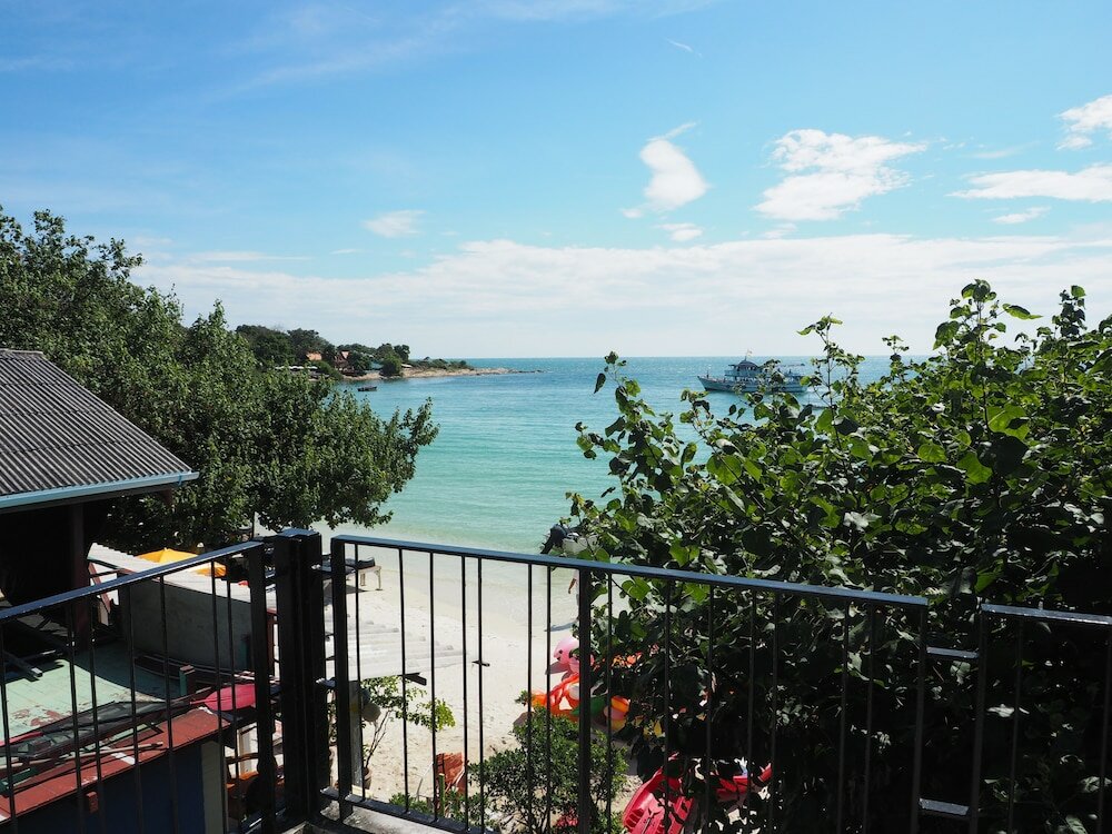 Фото La Lune Beach Resort