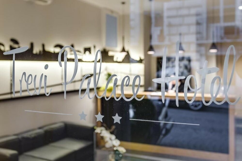 Фото Trevi Palace Hotel