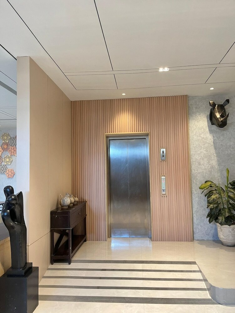 Фото Laxston Hotel by Front One