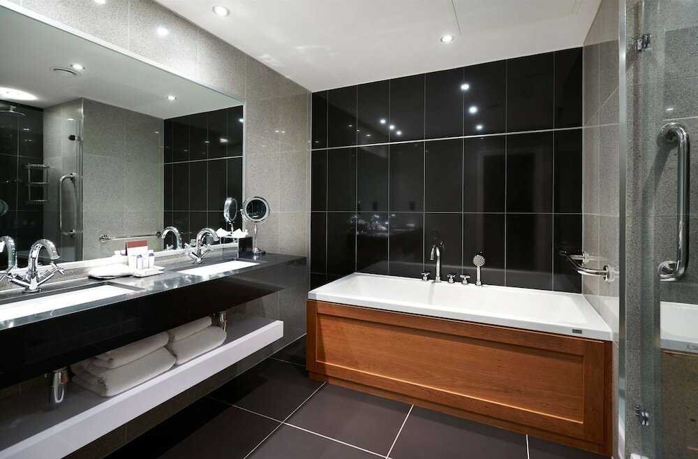 Фото DoubleTree by Hilton Hotel & SPA Liverpool