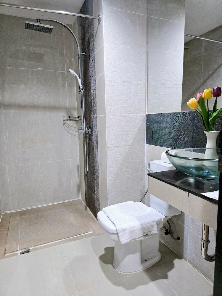 Фото RedDoorz I Talay Resort