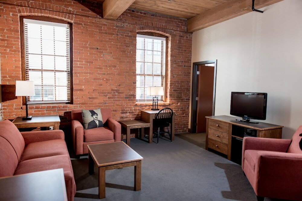 Фото Cork Factory Hotel