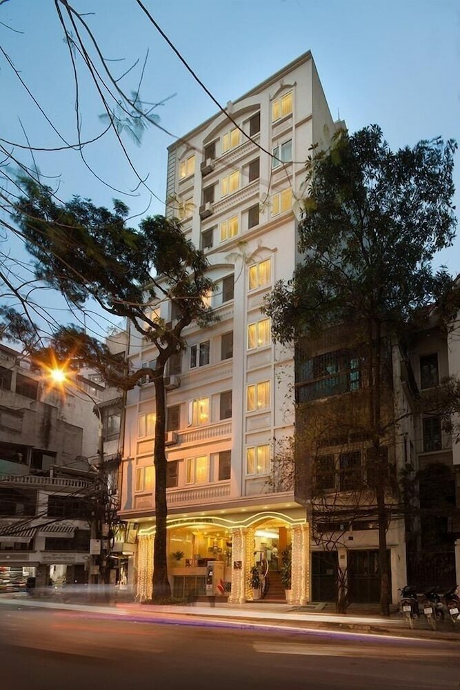 Фото отеля 1