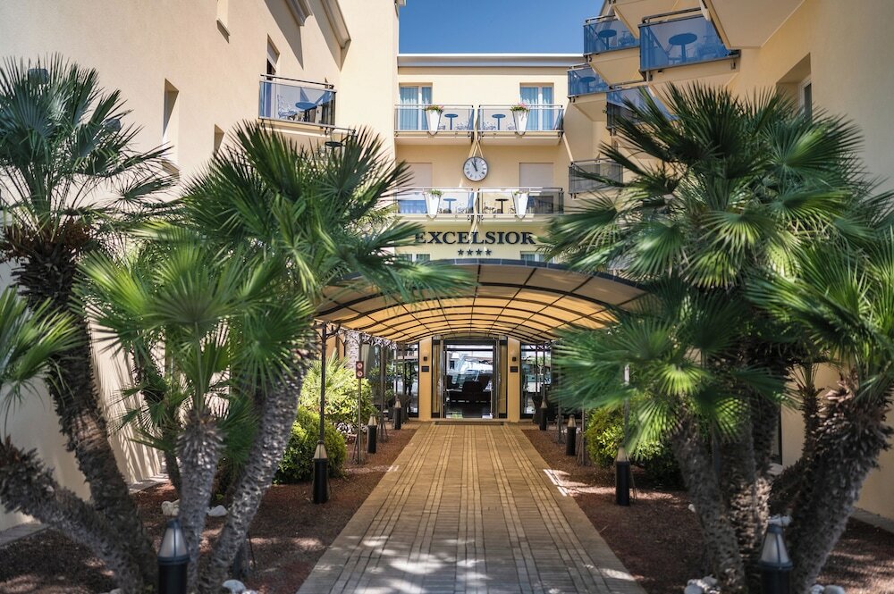 Фото Hotel Excelsior