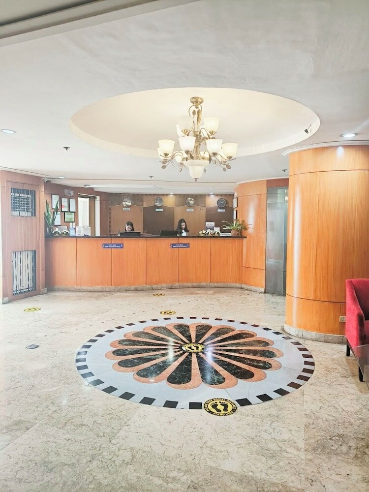 Фото The Pearl Manila Hotel