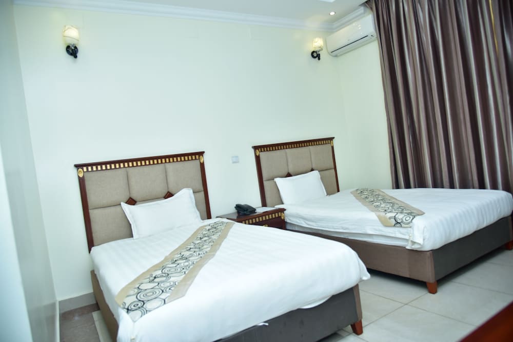 Фото Great Seasons Hotel